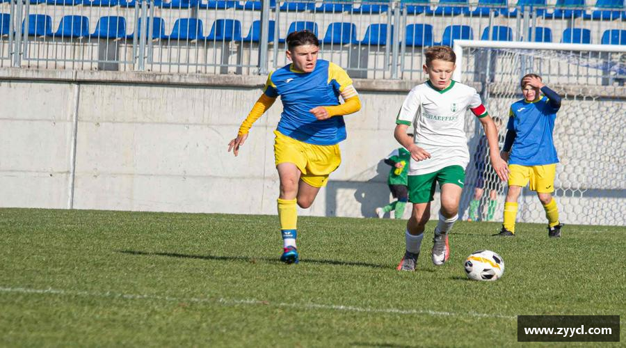 谈球吧登录注册汇聚力量，追逐梦想！